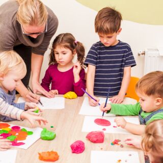 Obowiązek prowadzenia zajęć rozwojowych w żłobkach